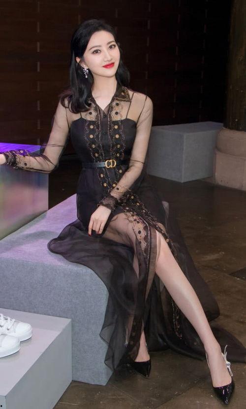 丝袜景甜图片大全,性感女神的时尚演绎