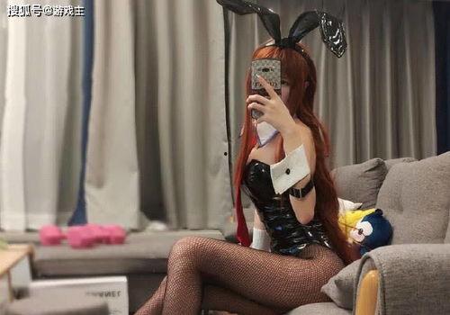 自拍丝袜露脸剧情